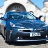 Toyota Prius XLE Hybrid 4