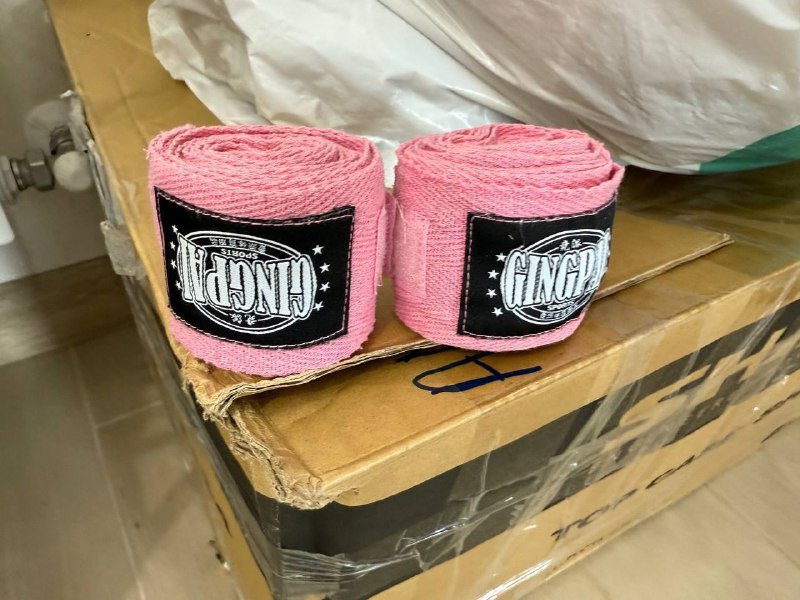 Шлем для бокса и кикбоксинга, бинты в подарок 4