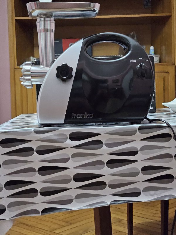 Электрическая мясорубка Franko FMG-1051 2500W