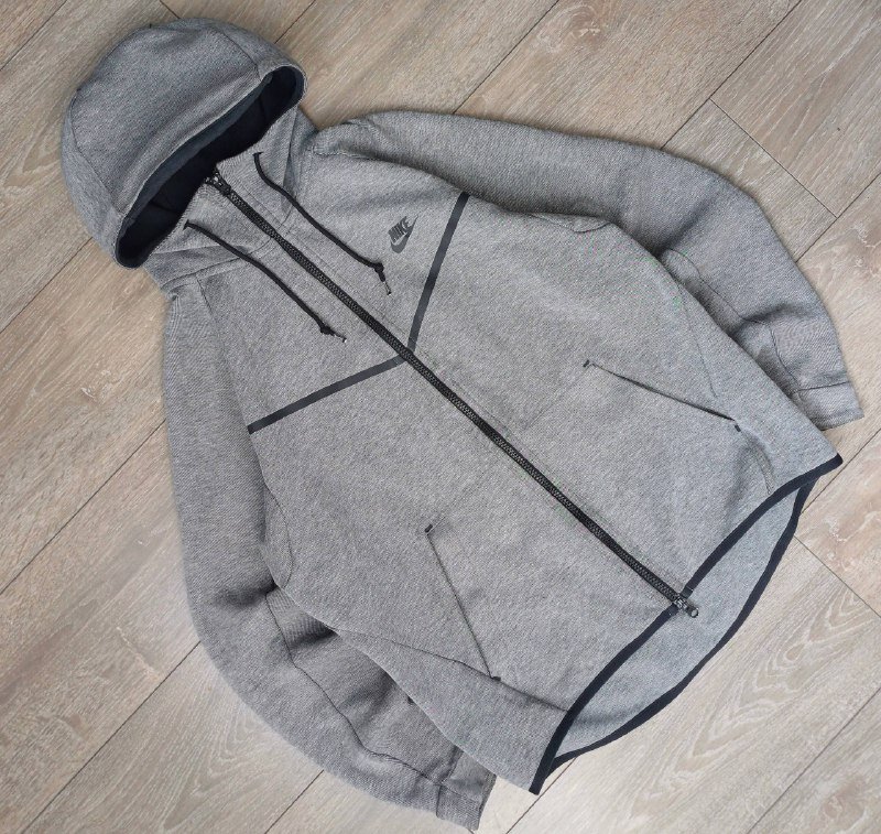 Nike Tech Fleece Size M 3