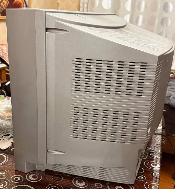 Большой телевизор Toshiba рабочий 3