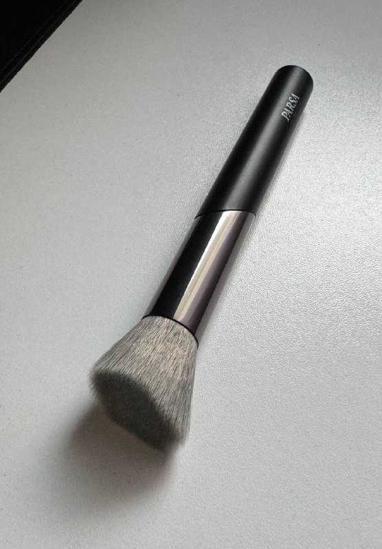 Маска Dermalogica, кисти для макияжа, лаки для ногтей, гель-стайлинг для волос 3