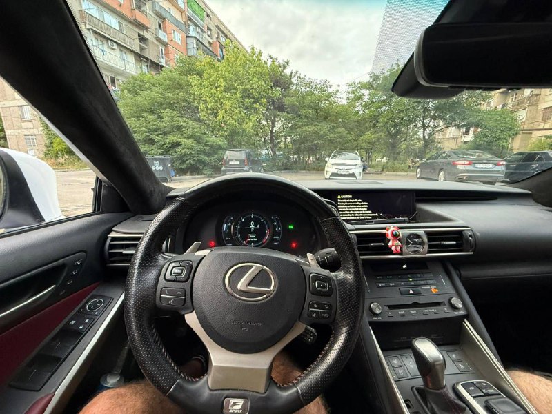 Lexus ISF 350 2019 5