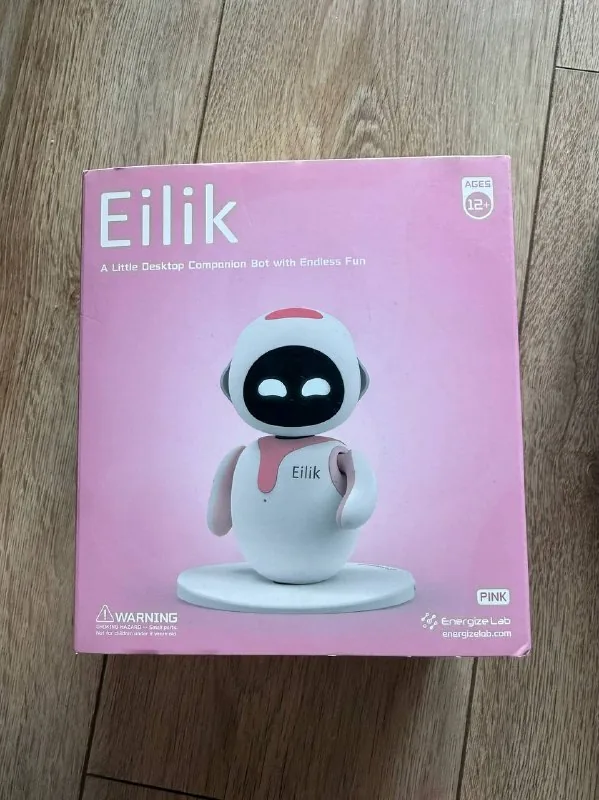Робот Eilik 1
