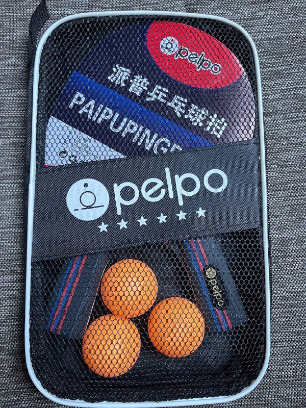 Набор для настольного тенниса: сумочка, две деревянные ракетки, мячи