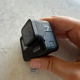 GoPro HERO7 Black, SJCAM SJ8 Pro, Apple Magic Mouse, Sennheiser гарнитура, Apple USB-C адаптер 2