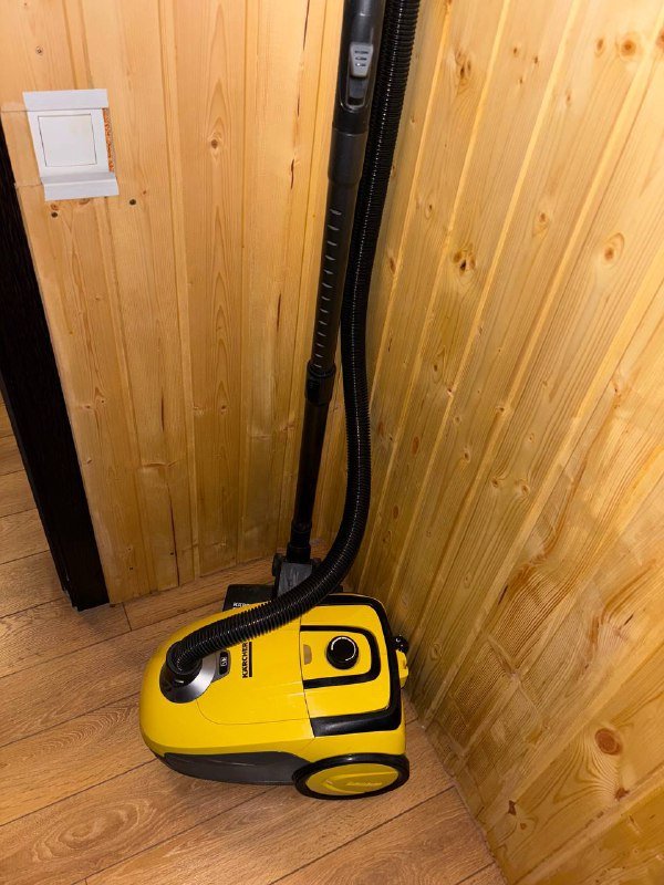 Спортивная сумка Adidas, Машинка Ferrari 250 GTO, Пылесос Karcher, Очки Tom Ford, Барсетка кожаная Nicolo 9