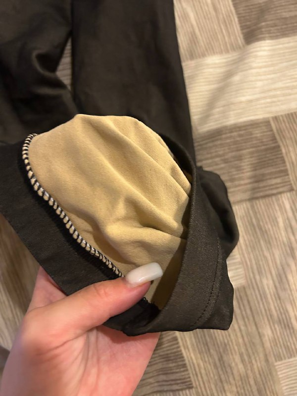 Коврик для йоги, платье, сапожки, духи, кофта, топ, колготки, несмывашка, книга, сумочка 7