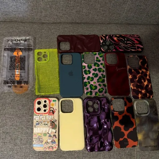 Cases and screen protector for iPhone 16 Pro