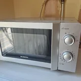 Складной стол, микроволновка 3