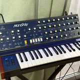 Behringer MonoPoly, NUX DP-2000 1