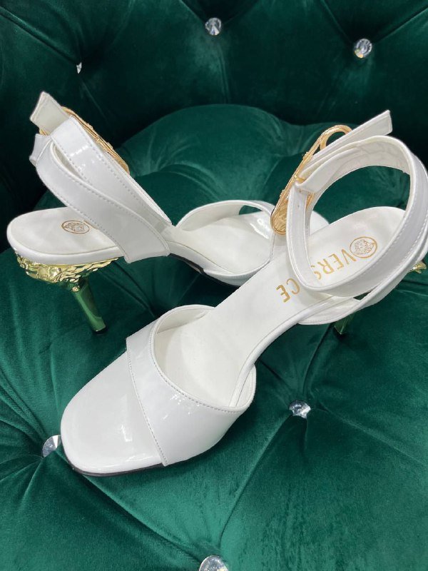 Женская одежда и обувь: платья, пиджаки, туфли, куртки 8