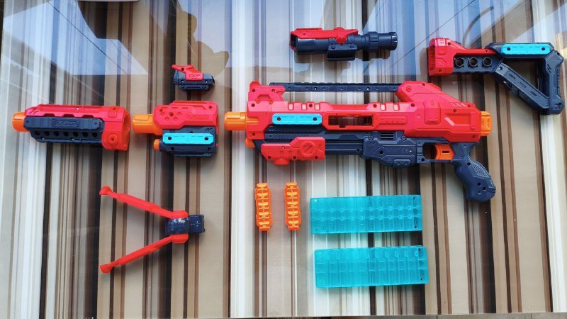 NERF и X-shot игрушечные пистолеты размерами большой и маленький 2