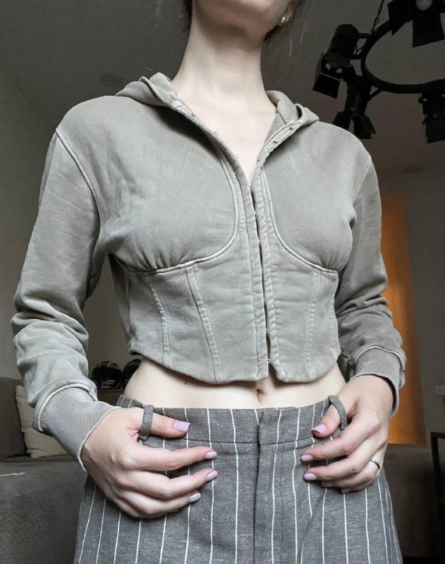 Желтая рубашка, бежевое платье, толстовка, сумка, жилетка, майка-платье, худи, рубашка, платья 3