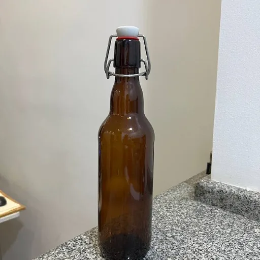 Бутылки с бугельной пробкой