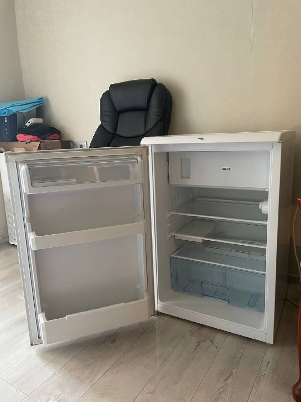 Холодильник Beko белый компактный 3