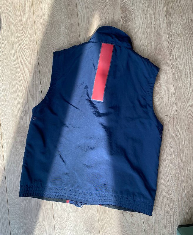 Летние брюки Stone Island, Жилет Prada 8