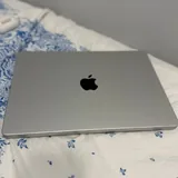 Apple MacBook Pro 14, M5, 16 ГБ, 512 ГБ 3