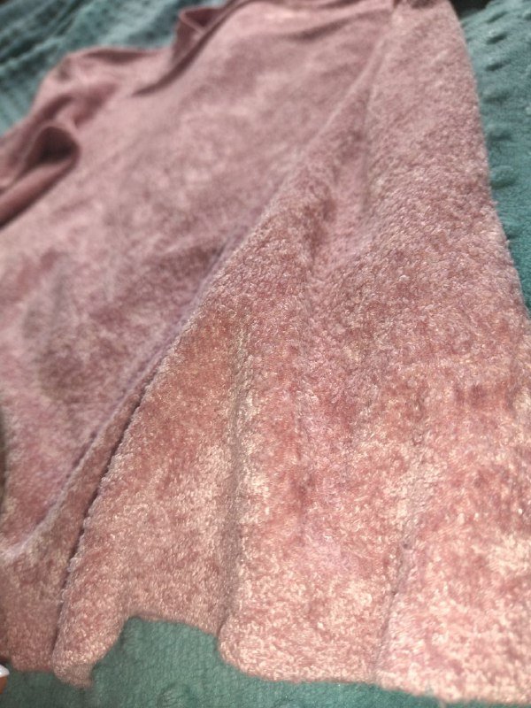 Светло розовая теплая футболка 3