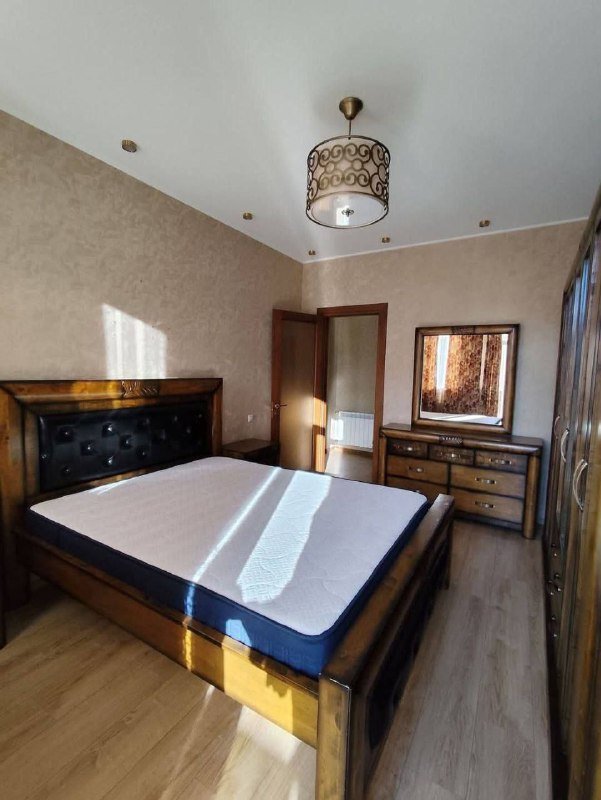 Сдам квартиру 3 спальни 102м2 у парка 6 мая 5