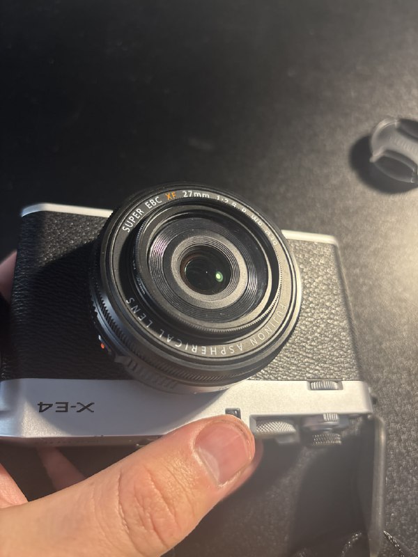 Fujifilm X-E4 с объективом XF 27mm f/2.8 7