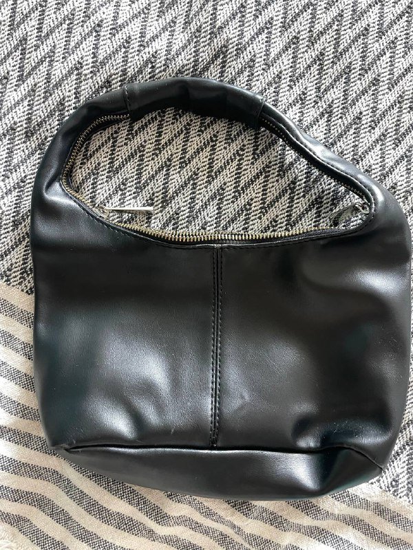 Чёрная сумка