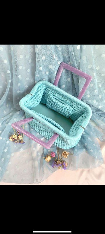 Вязаные сумки голубая, синяя, розовая, красная