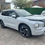Mitsubishi Outlander 2022 1