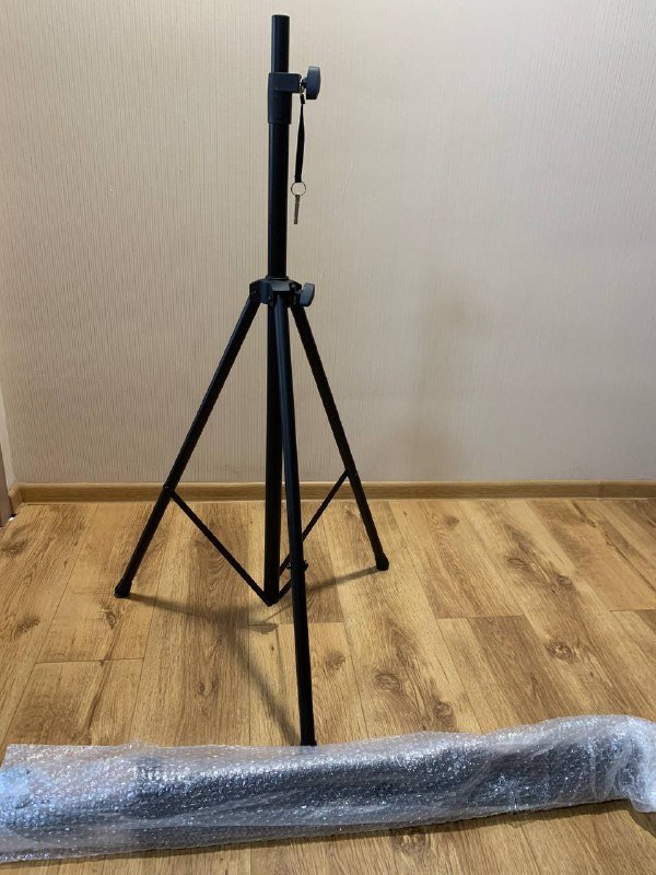 2 стойки DB Technologies 25 мм