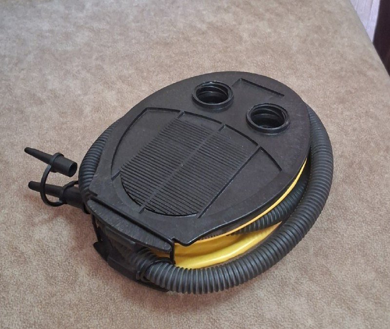 Насос ножной типа 'лягушка' с 3 насадками