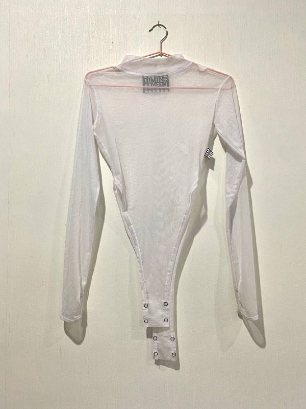 Кожаный плащ, Топ сетка белая, Блуза чёрная шифоновая, Vivienne Westwood кеды 3