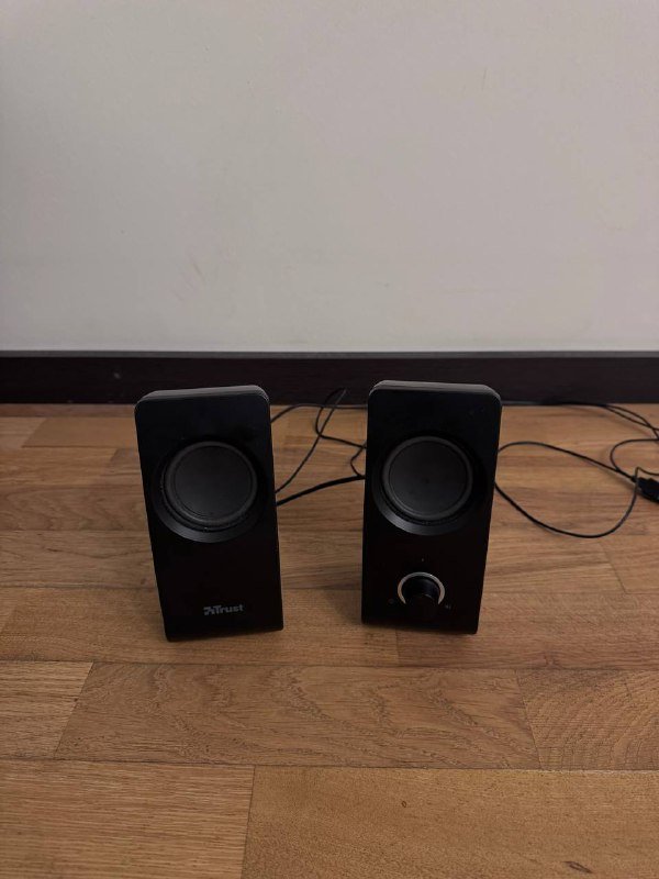 Компьютер, монитор Samsung Odyssey, колонки Trust 8