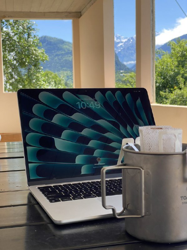 Macbook Air M2 2022 8/256 Silver 3