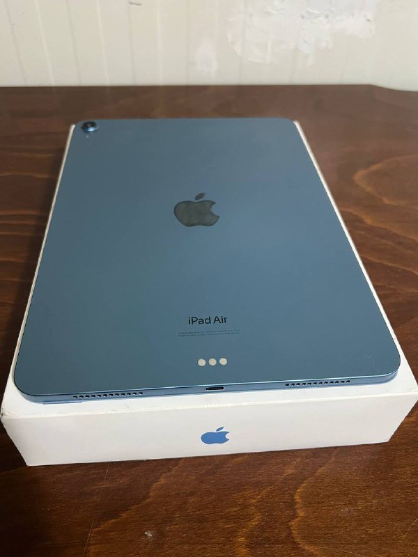 iPad Air 5 64GB M1 синий