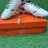 Футбольные бутсы Nike Tiempo Legend 10 Academy 5