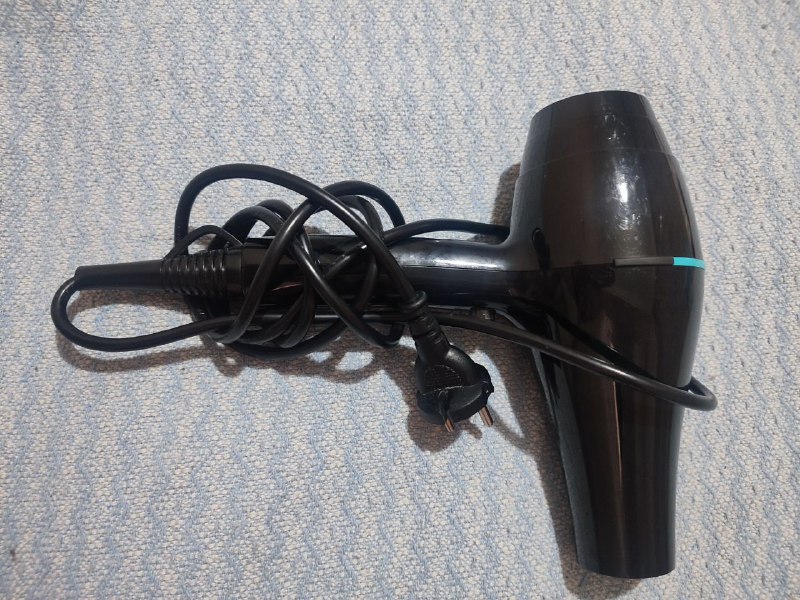 Фен Philips Pro 2