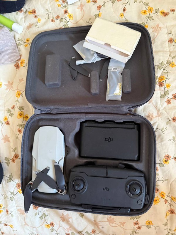 Зеркалка Canon 700d с объективом 18-135 4