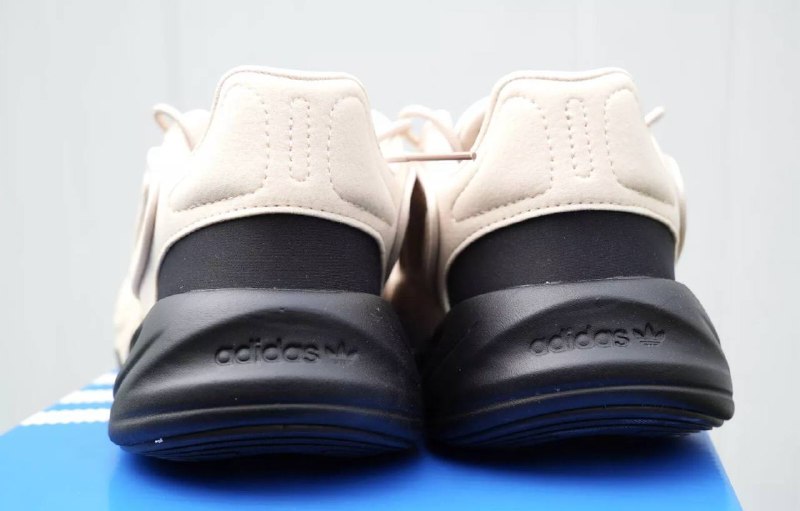 Adidas Ozweego Cloud White, Adidas Ozelia Sand, Adidas Ozelia Savanna 7
