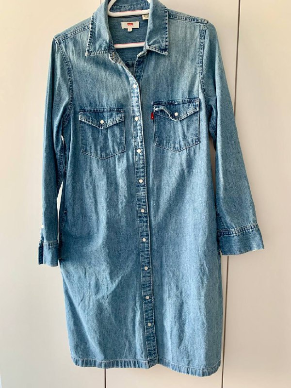 Кроссовки Oysho, сумка Tommy Hilfiger, рубашка USPA, платья USPA, Levi’s, Zara, костюм Zara, халат, дождевик, сумка-шоппер, куртка для собаки, небулайзер 5