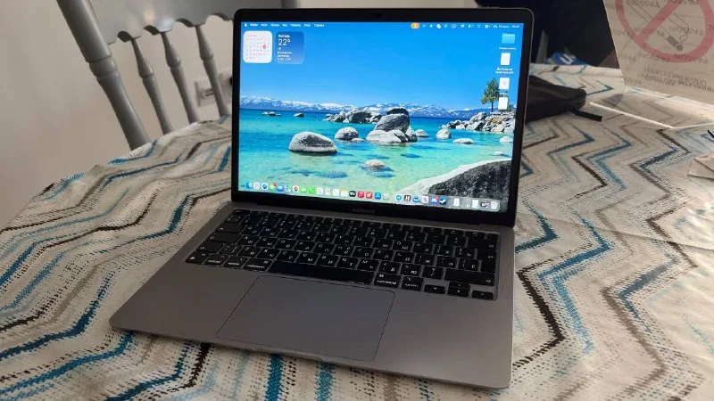 MacBook Air 13 M1 1