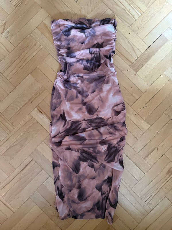 Черное платье, платье с розой, платье в горошек, платье зелено-голубого цвета, бежево-розовое платье 6