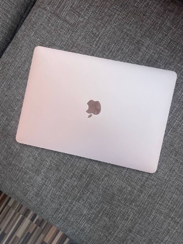 MacBook Air M1, 2020, 8 GB RAM 5
