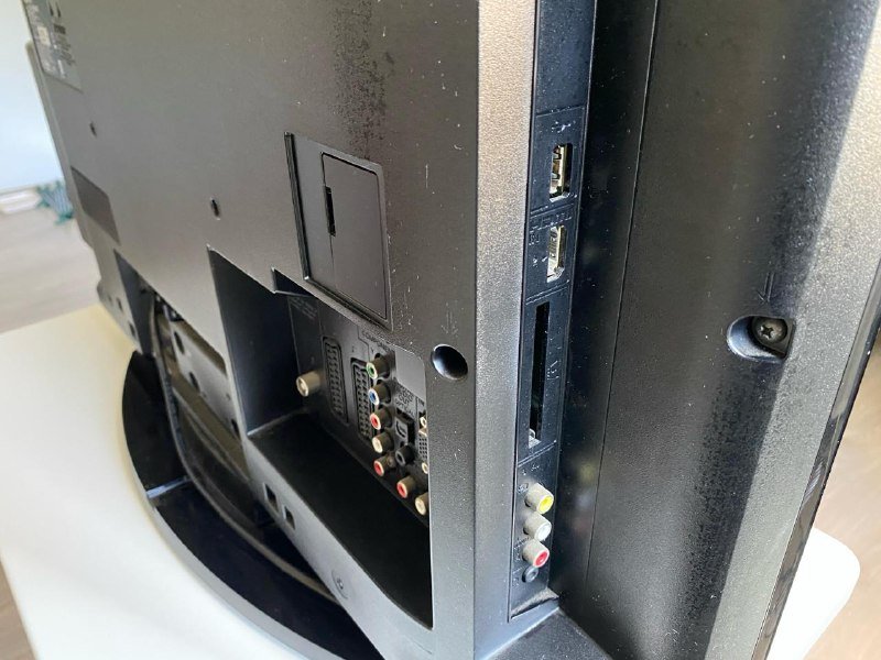 Два телевизора Sony Bravia KDL-26EX302, KDL-22EX320 4