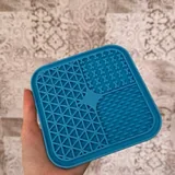 Собачьи приблуды, поилки, расчески, когтерез, лизательный коврик 6