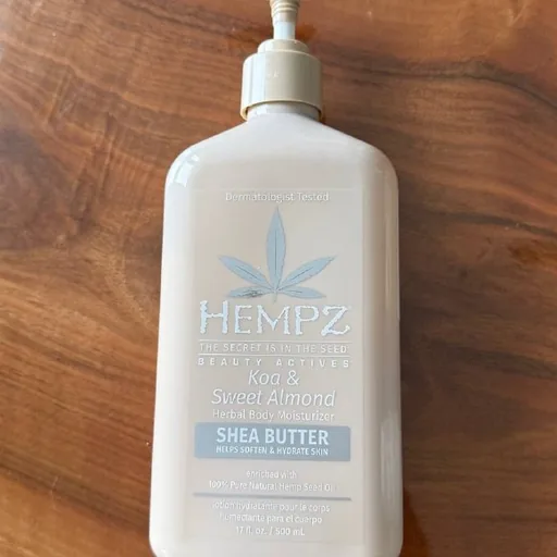 Крем для тела Hempz