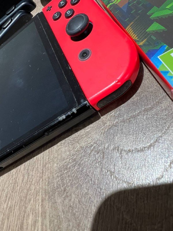 Nintendo Switch OLED Red/Blue с игрой Minecraft 3