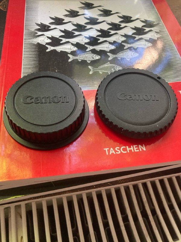 Canon EOS lens cap 3