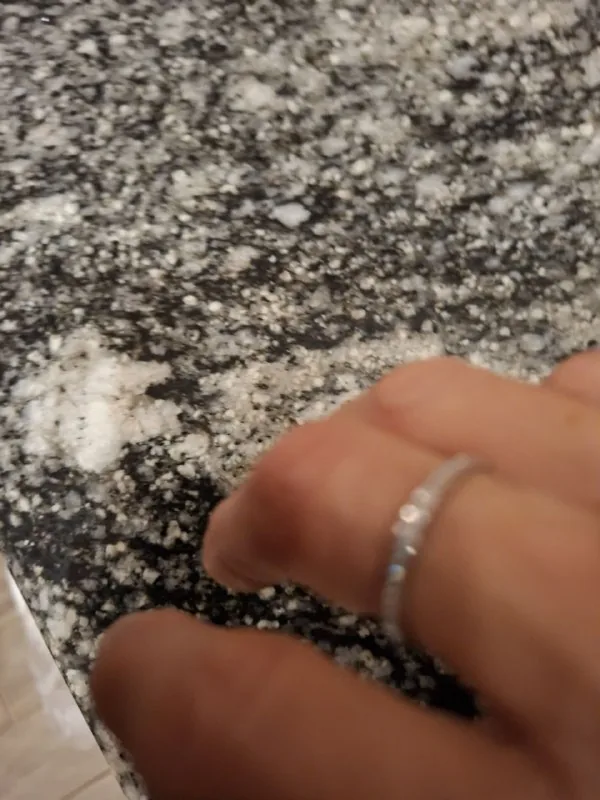 White gold ring with zirconia 1