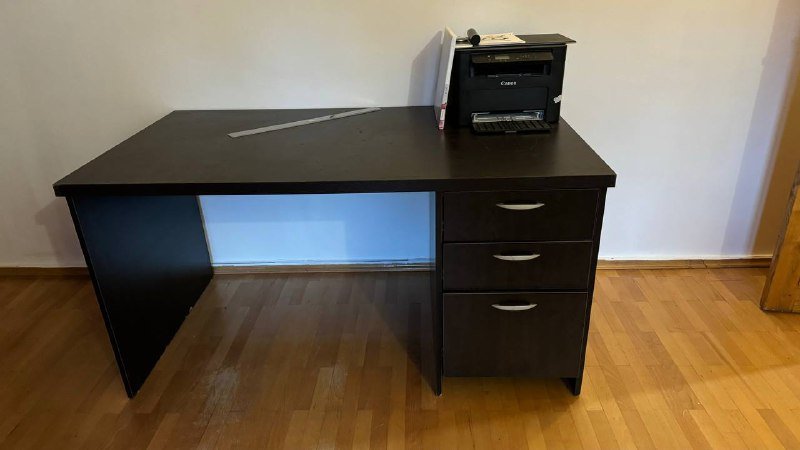 Большой рабочий письменный компьютерный стол