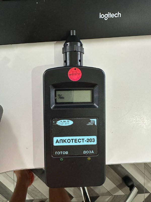 Монитор 27" QHD Samsung LF27T700QQIXCI 3